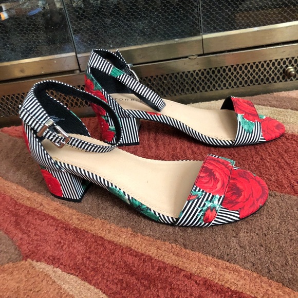 Torrid Ankle strap low Block Heels - Picture 2 of 8